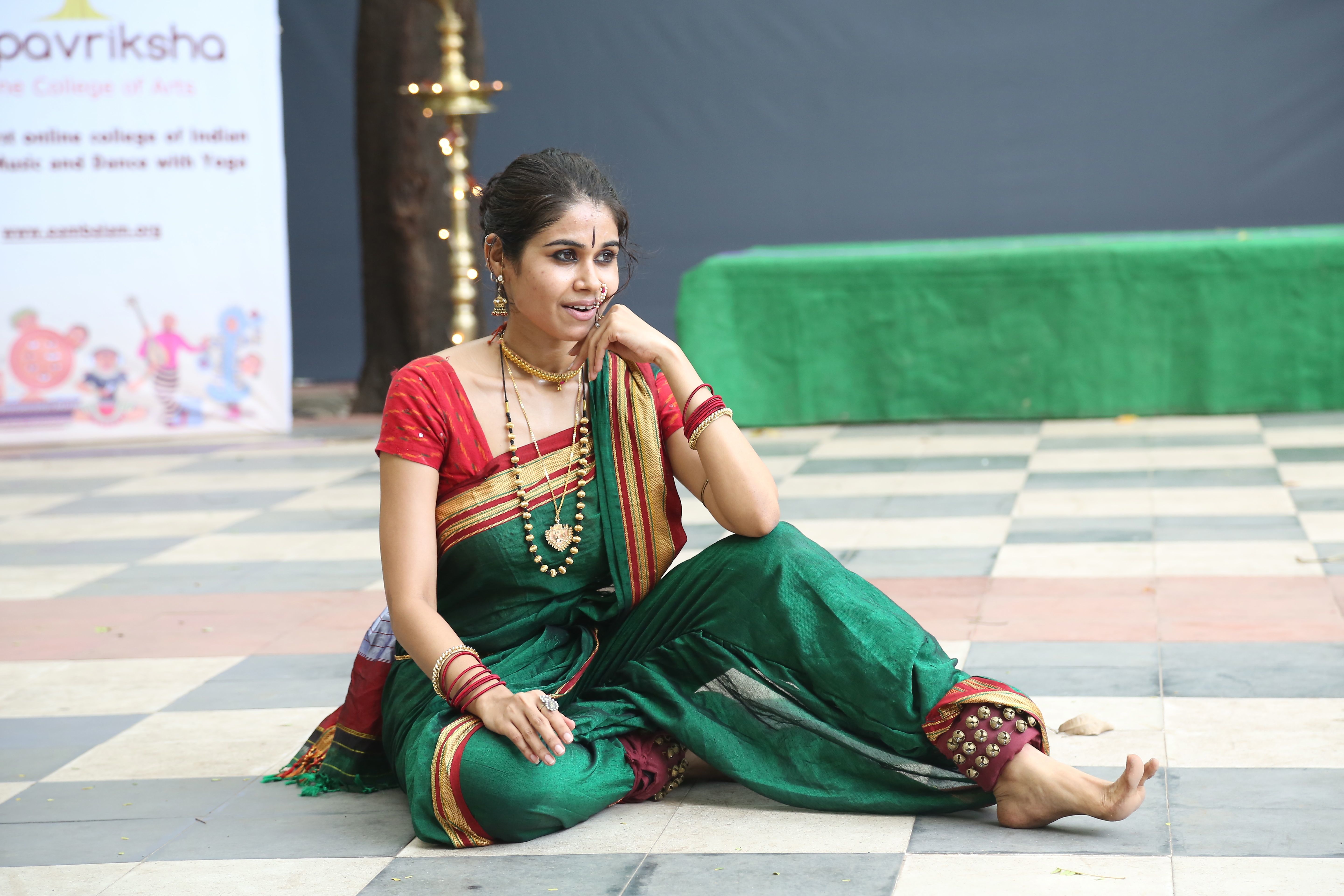 Pin by Hanif on Lavni Dance | Dancer dress, Beauty girls face, Nauvari saree